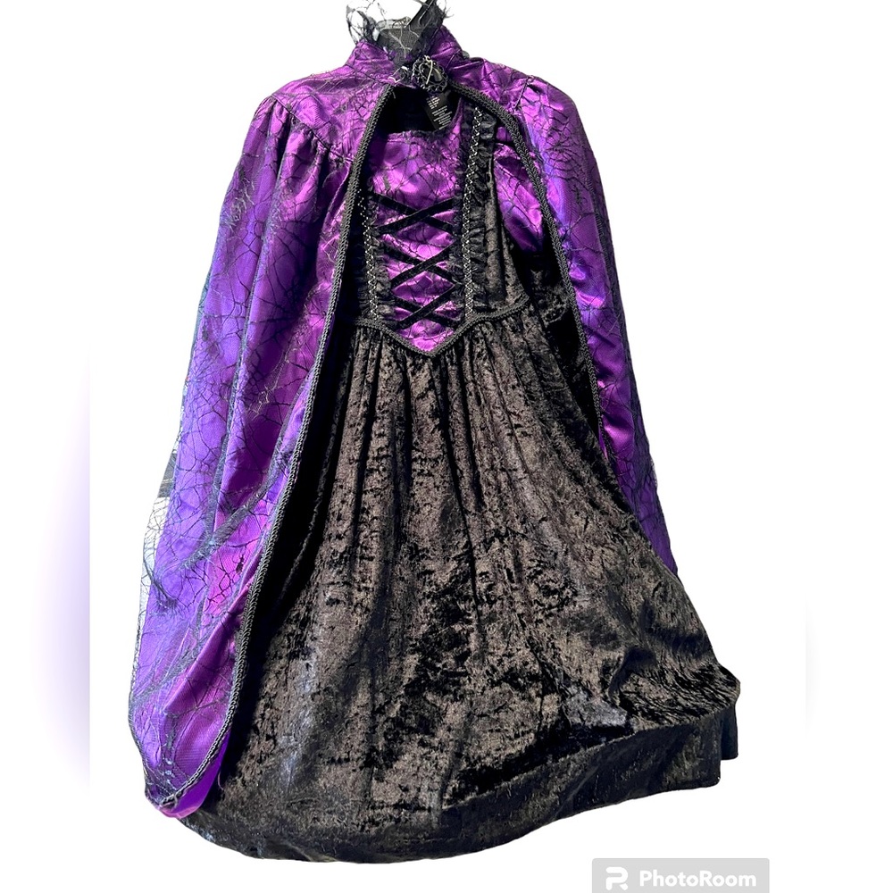 New Hallow’s Eve 4 piece witch’s costume girls size small (4)  - w/hat & extras